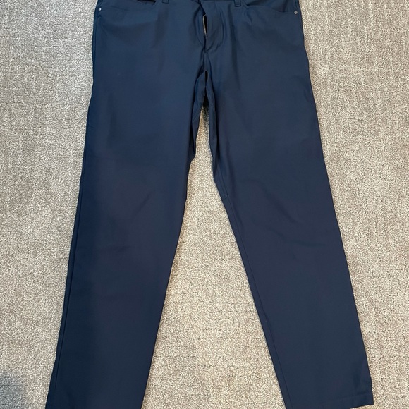 Lululemon men’s ABC pants. - Picture 8 of 13